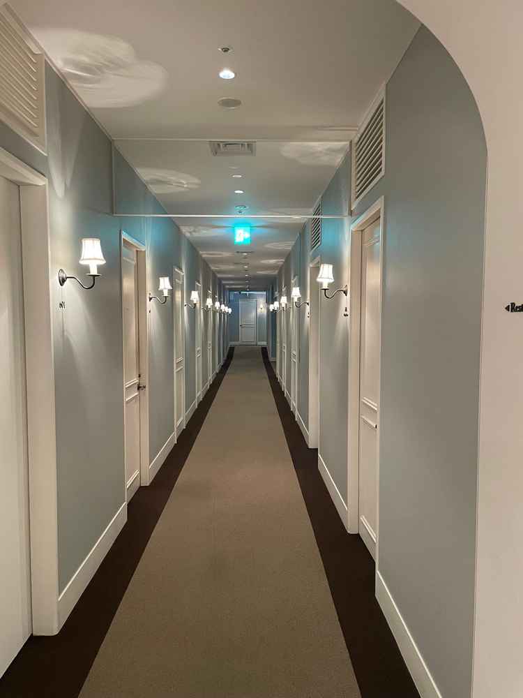 ヨーロッパのホテル仕様で映えスポットかつブライズルームや親族控室など当日の動線がGood！