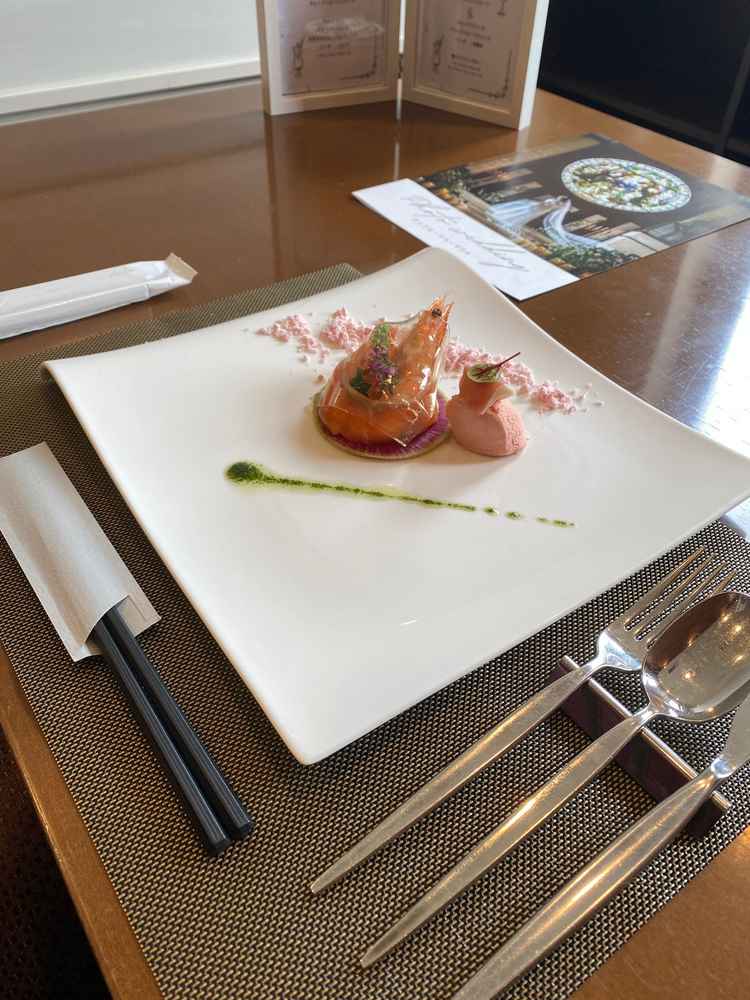 試食の前菜。贅沢な海鮮で美味しかったです♪