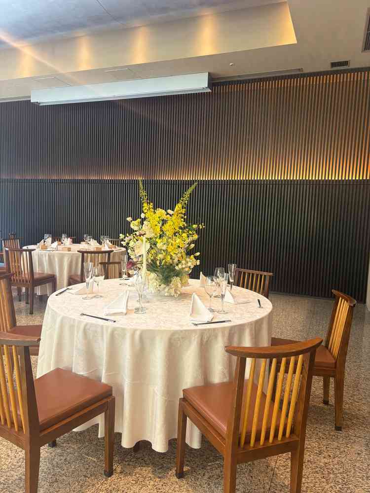 披露宴会場右側