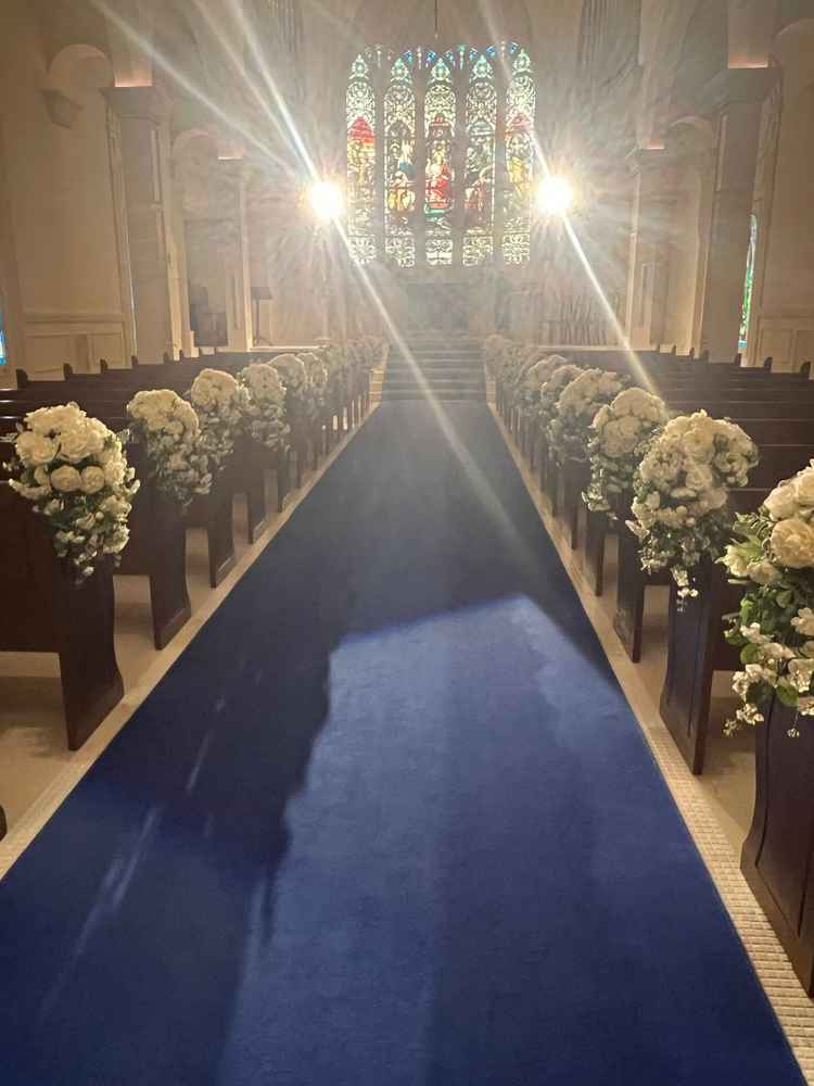 挙式扉開けてすぐのライトの当たり具合が本番さながらだと思った