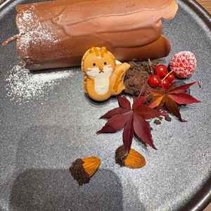 季節感のあるデザートでとてもかわいかったです。シェフと打ち合わせできるのも魅力的だと思いました。