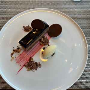 試食にデザートもついてました