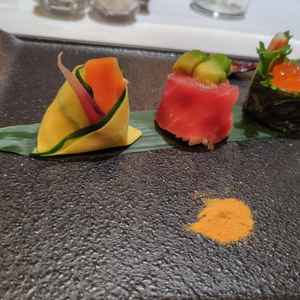 会席料理の試食ラストに出てきたひな寿司。新郎新婦で洋食と会席料理をご提供いただいた。