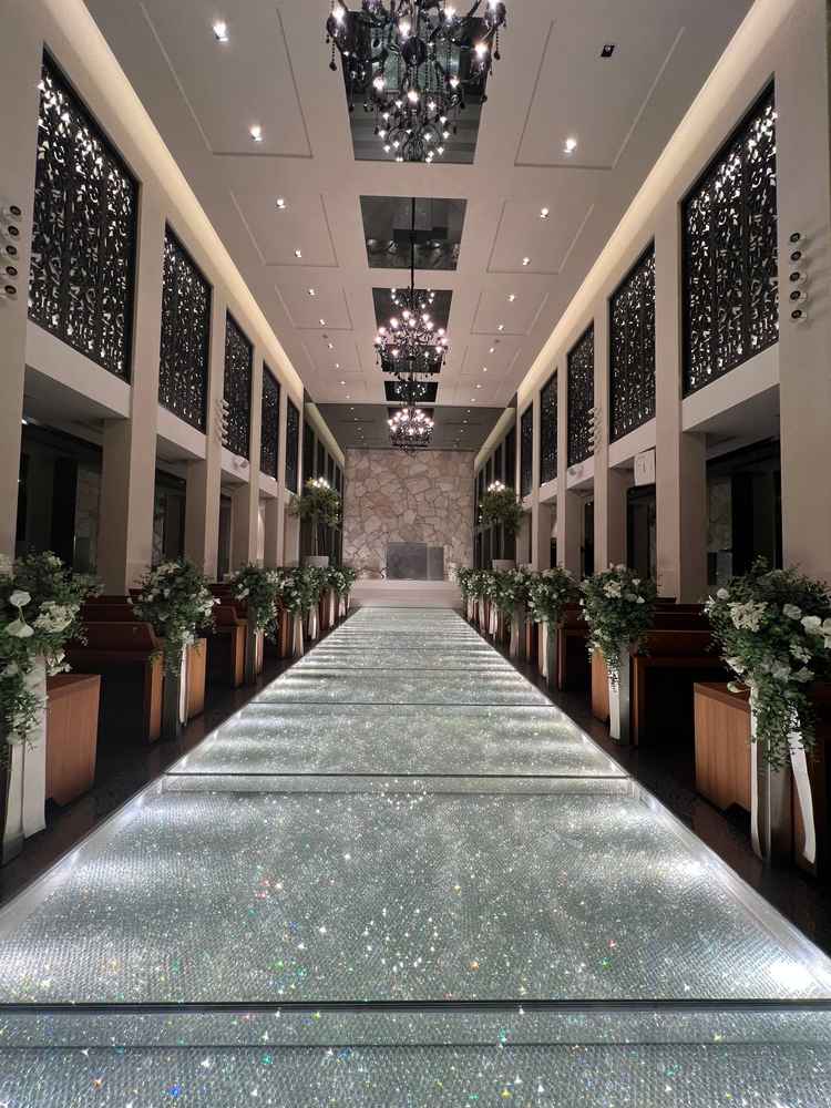 キラキラのチャペル