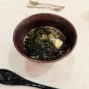 コース料理の中に鯛茶漬け。結婚式場で鯛茶漬けが出ると思わずびっくりしました。とても美味しかったです。