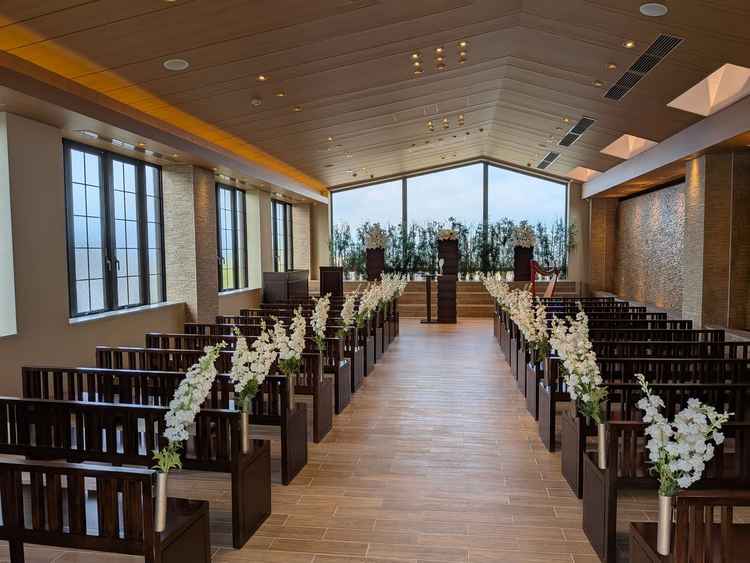 式場は開放感のあるとても素敵な式場でした。