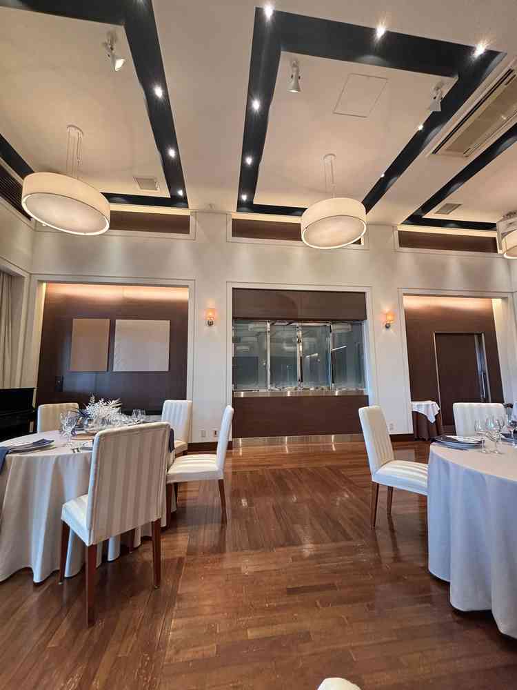 披露宴会場でライブキッチンができるのが魅力的だった。