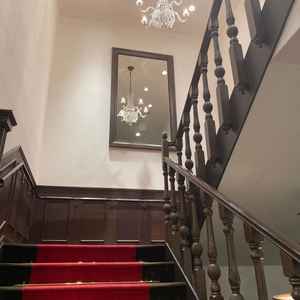 日本最古のバカラのシャンデリア