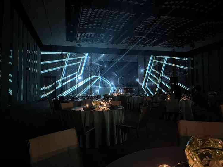 披露宴会場のプロジェクションマッピング