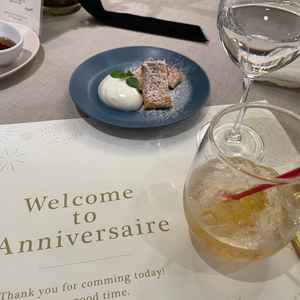 金木犀のドリンクが、本物の金木犀の香りで美味しく味わえた。フレンチトーストのいちごジャムがおいしい