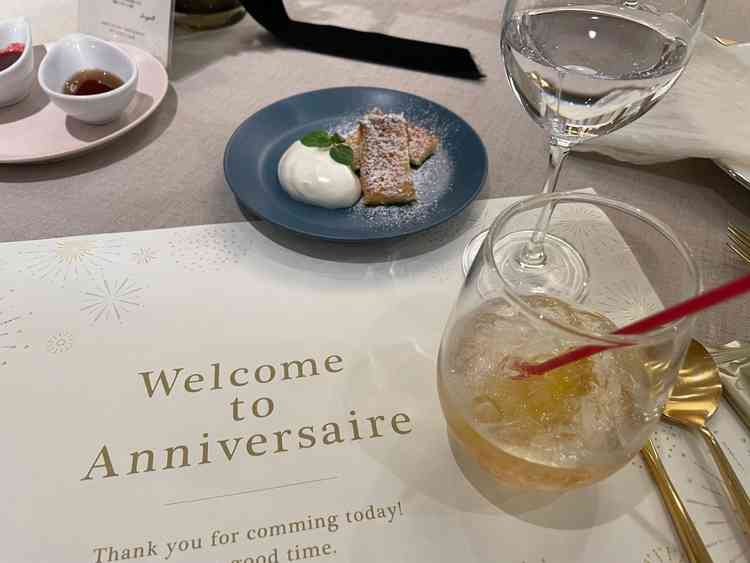 金木犀のドリンクが、本物の金木犀の香りで美味しく味わえた。フレンチトーストのいちごジャムがおいしい