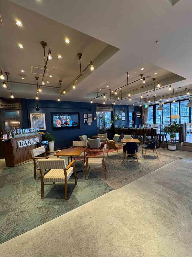 友人の待合室。アルコールドリンクも充実