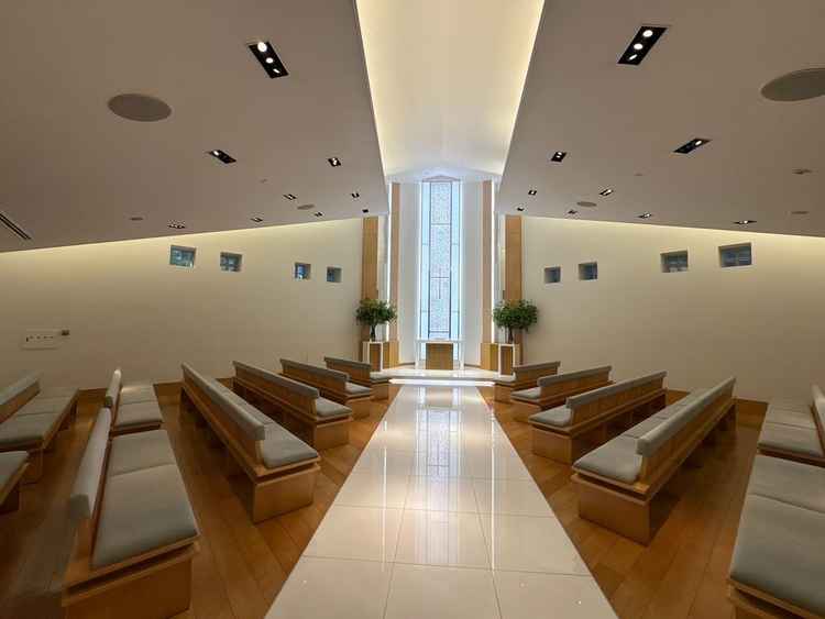 チャペル。とても綺麗で広々な印象です。