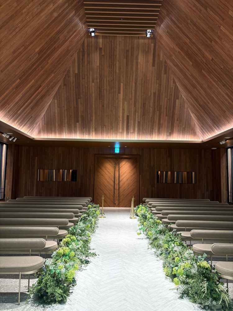 天井高は公式のお写真通り高く、広く感じました。