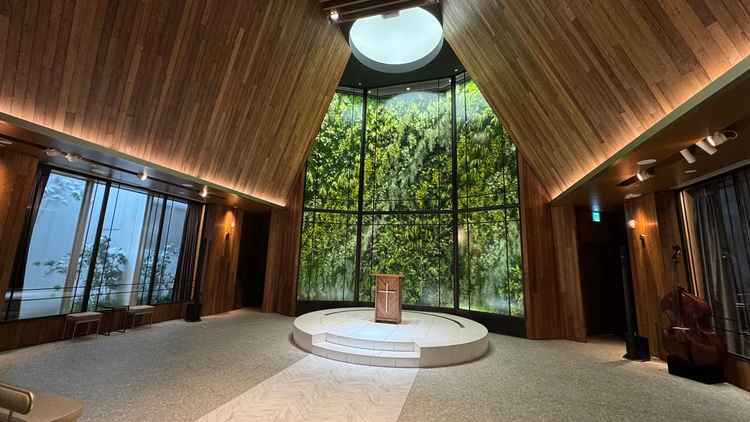 チャペル全体。統一感ある雰囲気でした。