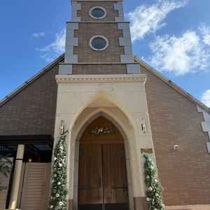 独立型チャペルであり都内とは思えない雰囲気を感じることができる。晴れたらとても素敵な雰囲気になりそう