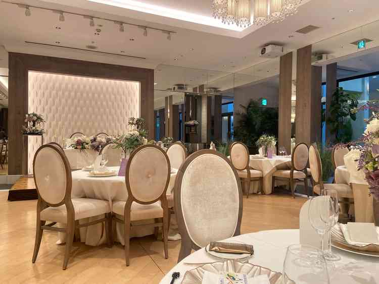 披露宴会場の中