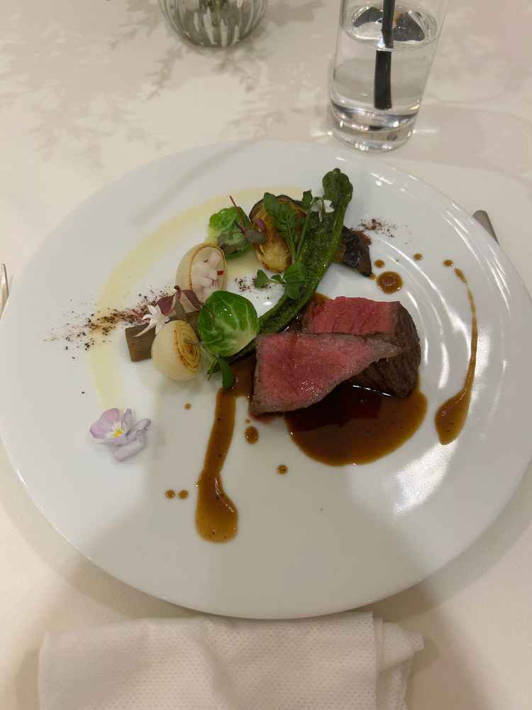 お肉がとても柔らかくてこのお肉にランクアップしたい。➕2900円　よく焼きにもしていただけるので安心