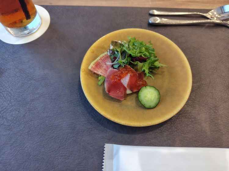 試食した前菜。寿司をイメージしたものだそうで、今まで食べたことない感じで美味しかったです。