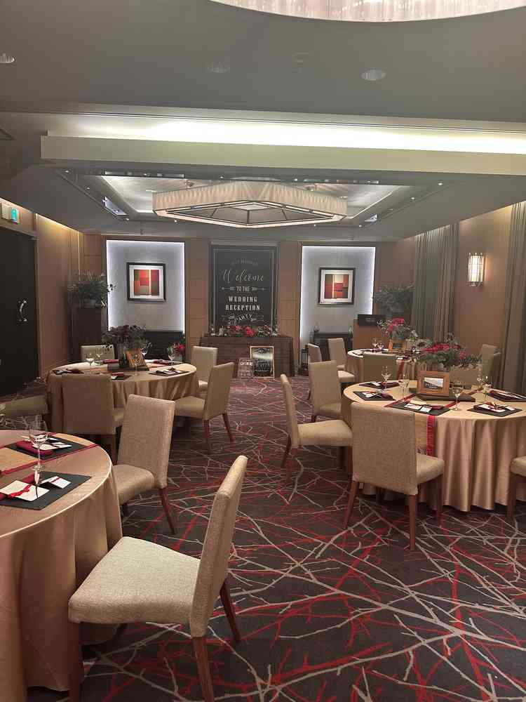 ちょうど良い広さと落ち着きある空間で家族で食事するなら最適だと思いました。