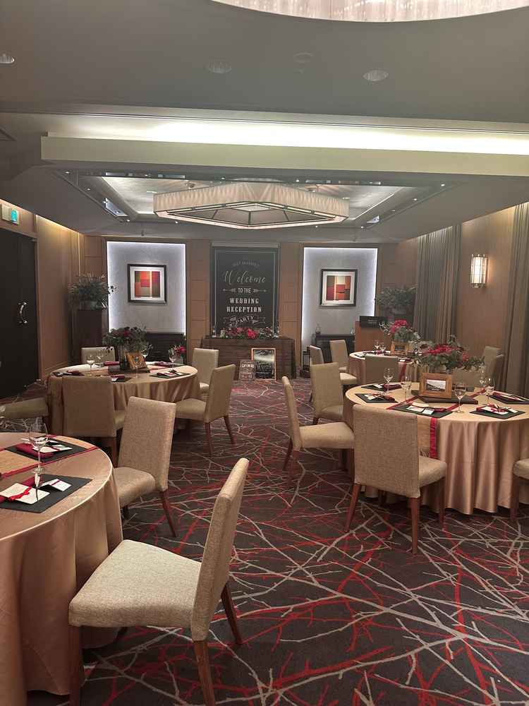 ちょうど良い広さと落ち着きある空間で家族で食事するなら最適だと思いました。