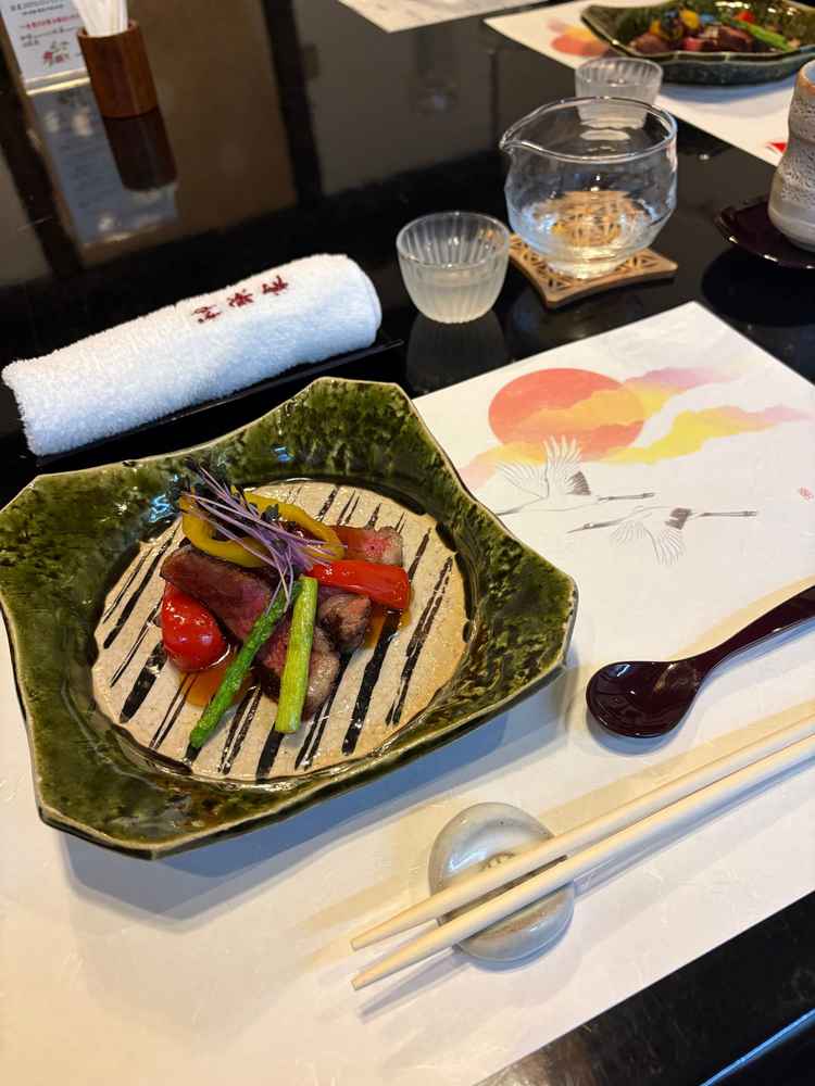 試食のメインお料理。飛騨牛を使用されているとのことで、脂の載りがちょうど良かったです。