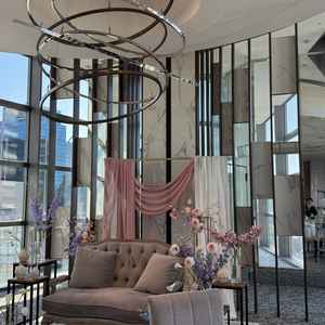 披露宴会場のソファ席