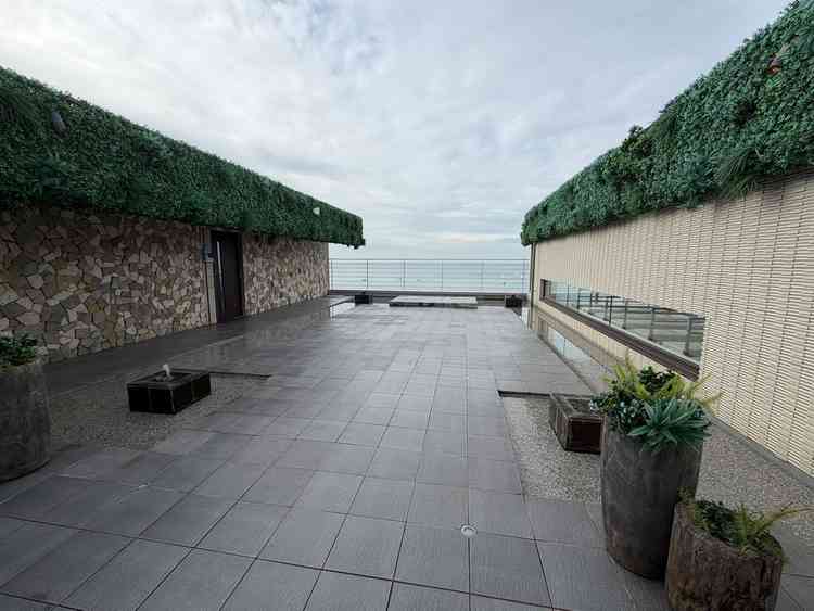 挙式会場横に参加者と触れ合いながら過ごせる場所があり、素敵だと感じた。