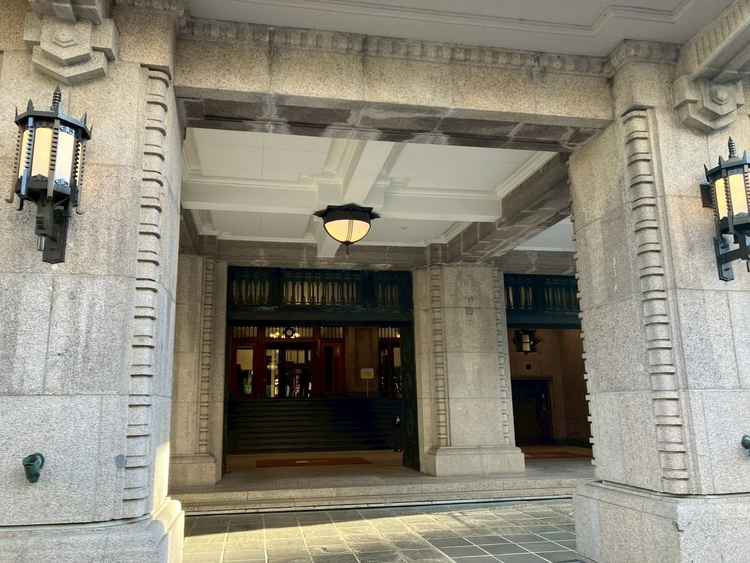 玄関口及び挙式会場