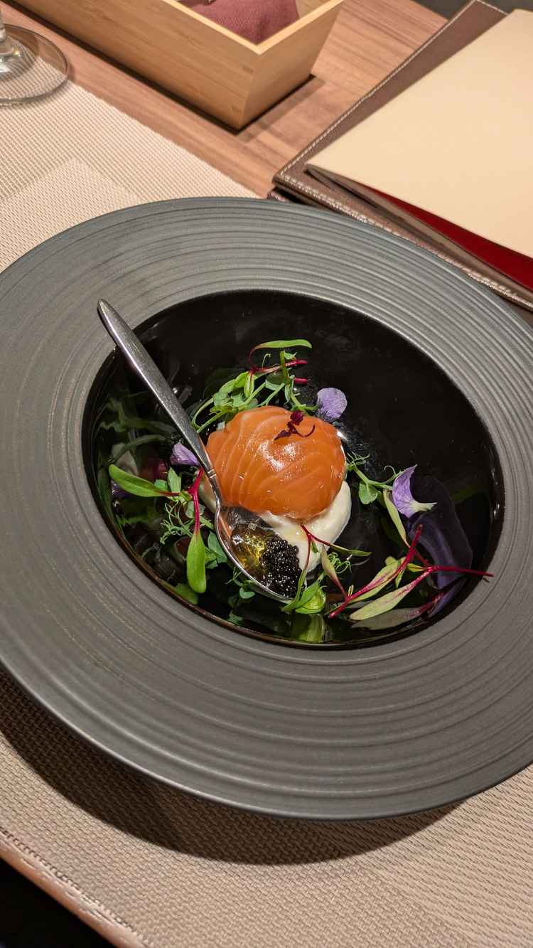 試食　スモークサーモン