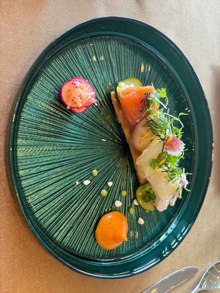 彩がすごく綺麗な前菜