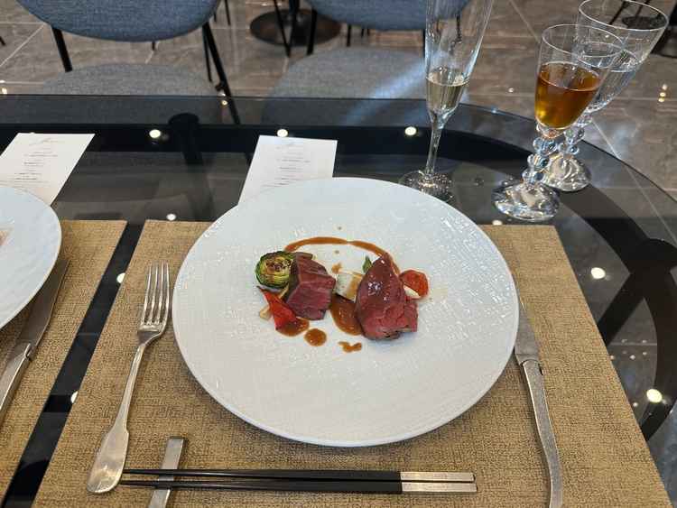試食も美味しかった。ティーのペアリングができるとのことでお酒が弱い方に配慮できることも好印象でした