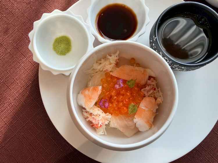 試食の魚料理二品目