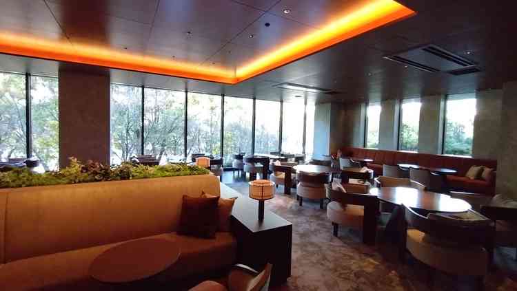 共用スペースのロビーも広く、入った瞬間からプレミアムな印象