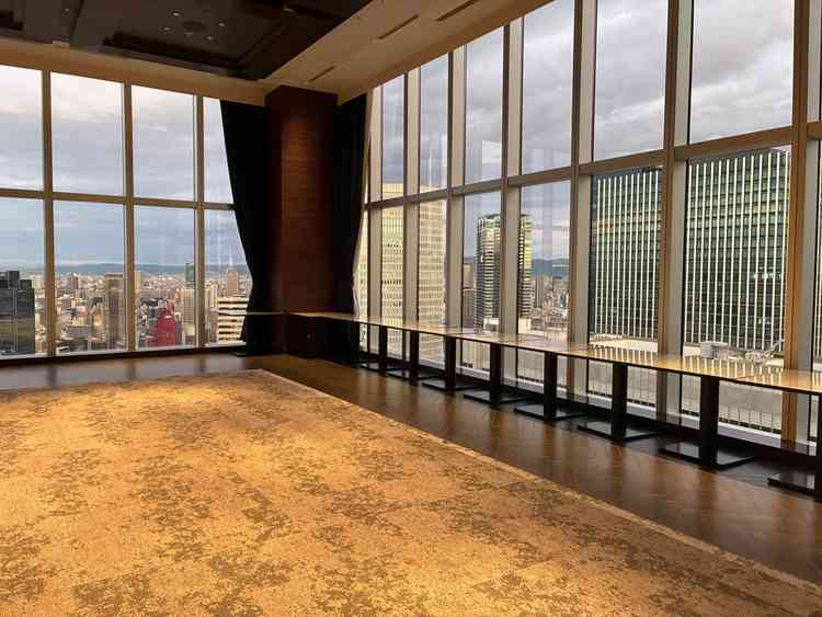 披露宴会場前にある広いスペースも自由に活用できることが魅力的でした。