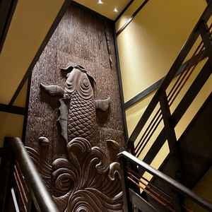 階段各所。退屈しない工夫がされている。