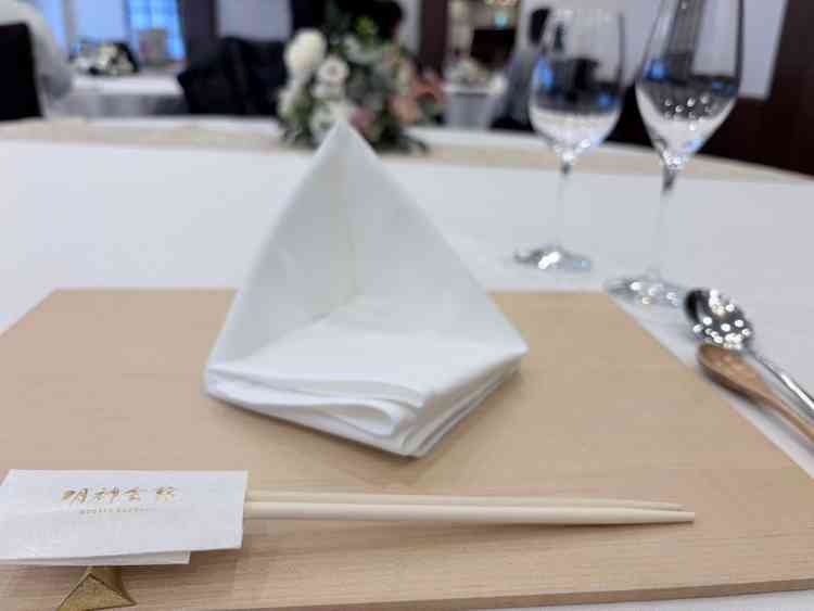 お箸でのお食事でした。