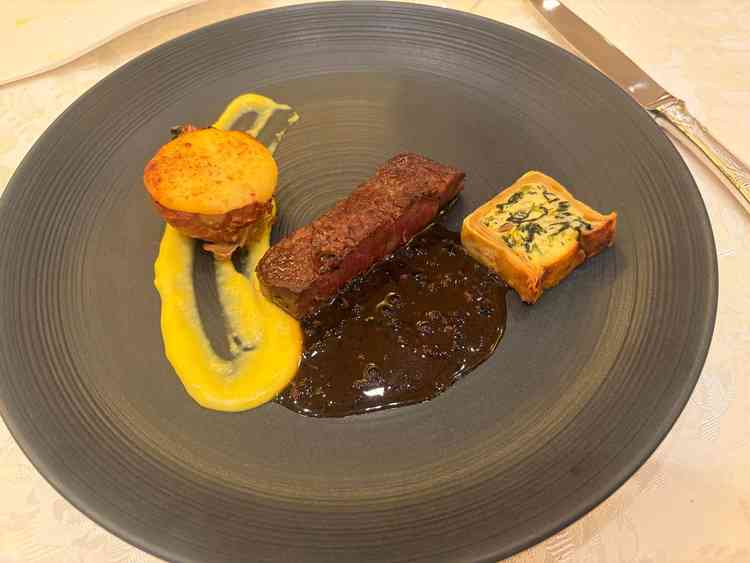 試食のメインの料理