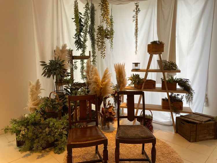 雨の日でも使えるフォトスポットがある。