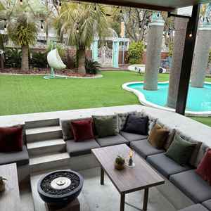 ガーデンチャペルが披露宴会場とつながったいて、とても広くいい雰囲気だった