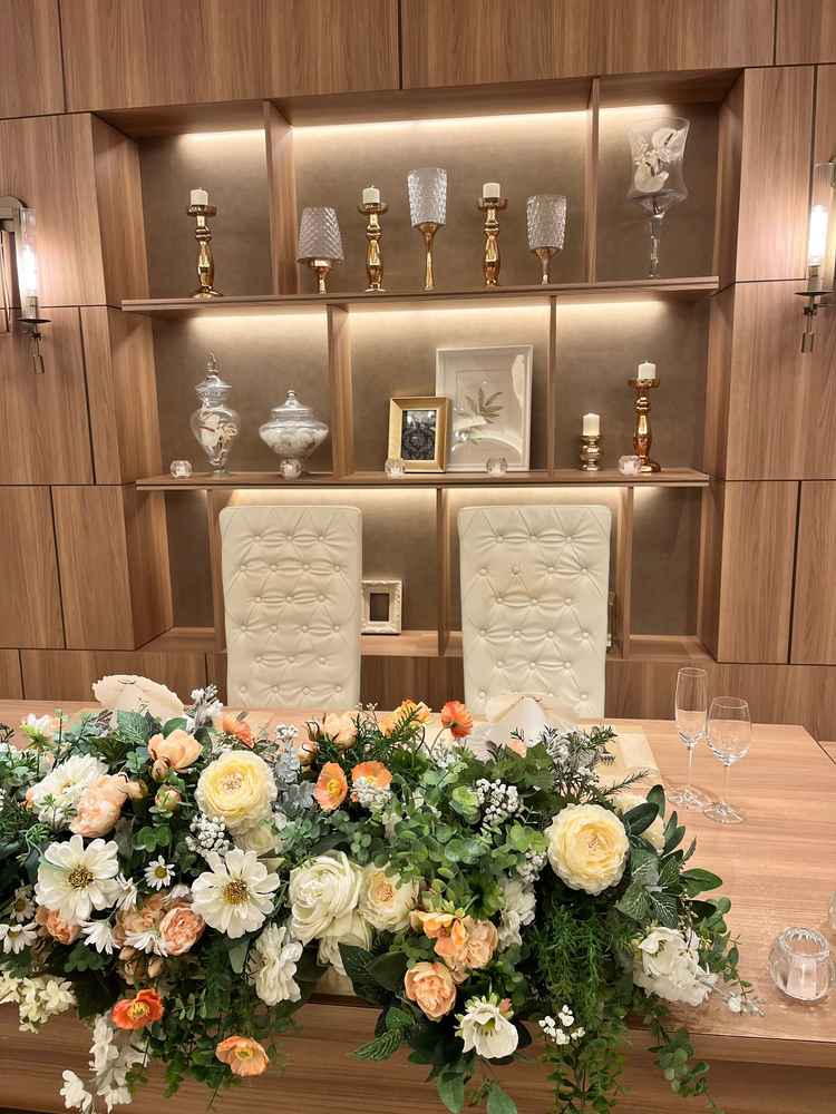 バックのインテリアもイスも可愛らしくて素敵