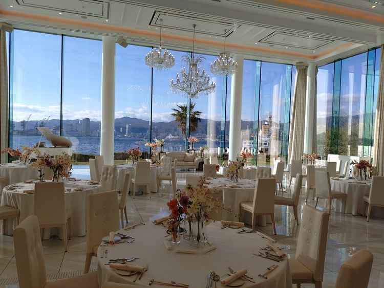 披露宴会場も丁度いい広さ