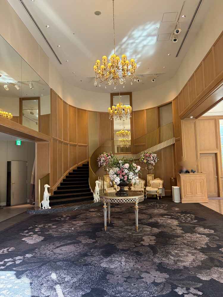 2つの披露宴会場には階段があり、階段入場も可能