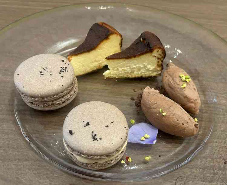 試食のデザート。バナナムースがとても美味しかった。プレートに名前も書いて頂け嬉しかった、