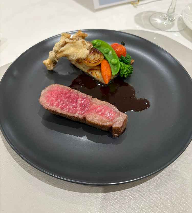 試食で出された肉料理