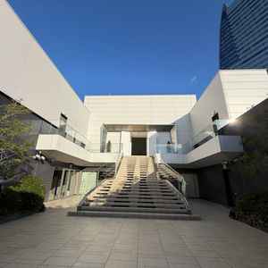 大階段すごく良かったです。こんな演出ができるよ！ということをたくさんイメージ沸かせてもらえました