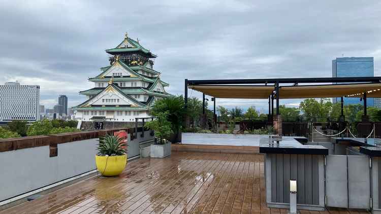 屋上から見る大阪城