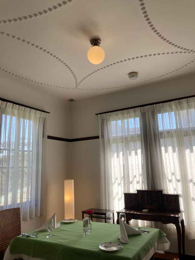 2階の個室です。ここで新郎新婦の着替えをするそうです。広すぎず、狭すぎずちょうど良い広さです。