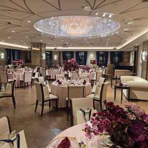 一番よいと感じた披露宴会場。装飾の自由度高そうです。