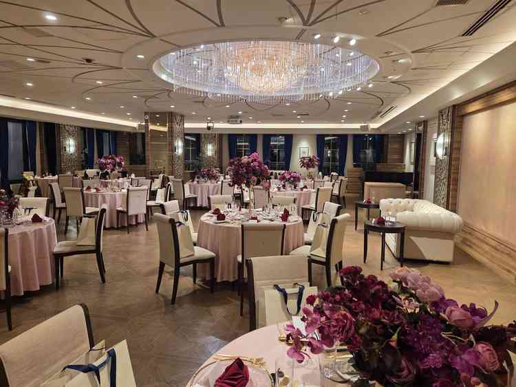 一番よいと感じた披露宴会場。装飾の自由度高そうです。